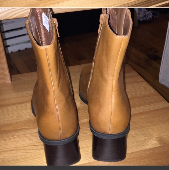 Vintage Naturalizer Leather Chunky Heel Boots - Picture 3 of 5